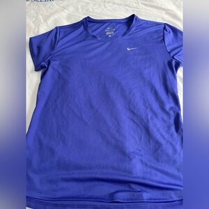 Women’s Nike Purple Dri-FIT T-Shirt size Medium